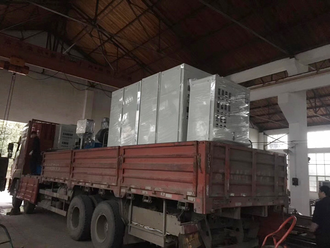 康發雙螺桿擠出機