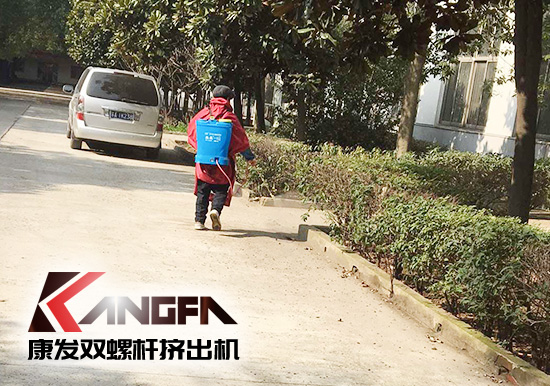 戰疫情、防風險、保安全！康發雙螺桿擠出機復工在即，全廠實現全方位消毒！