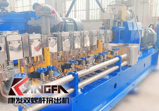 雙螺桿擠出機再生塑料行業(yè)工廠發(fā)展變革之路：配合環(huán)保政策，走向規(guī)范有序，綠色可持續(xù)發(fā)展的軌道