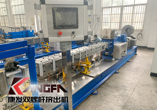 萬(wàn)水千山“粽”是情，端午將至“粽”飄香！康發(fā)雙螺桿擠出機(jī)祝廣大新老客戶(hù)端午安康！