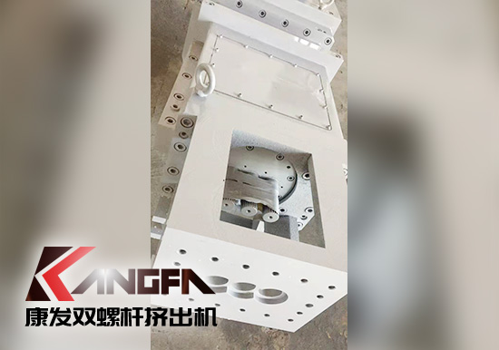 展會播報：第四屆中國·滄州塑料產(chǎn)業(yè)博覽會開展，展示內(nèi)容包括各類雙螺桿擠出機(jī)設(shè)備、輔助設(shè)備及其它塑料產(chǎn)業(yè)相關(guān)