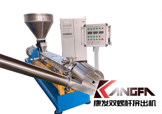 新的一月即將開始啦！加油！一起欣賞一組雙螺桿擠出機(jī)成品照吧！