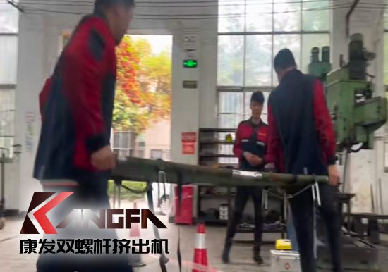 強化公司應急預案,保障措施落實!23年南京康發雙螺桿擠出機公司機械傷害事故應急演練再次舉行