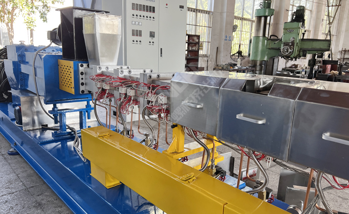 康發橡塑JSH-75D雙螺桿擠出造粒機組 永磁電機＋扭力限制器＋高扭距傳動箱＋快速升溫系統＋PLC控制系統